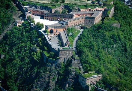 Van boven af Festung Ehrenbreitstein