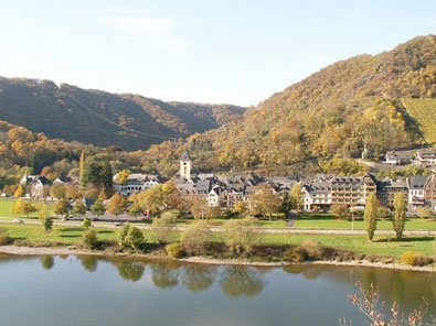 Moselkern  aan de Moezel