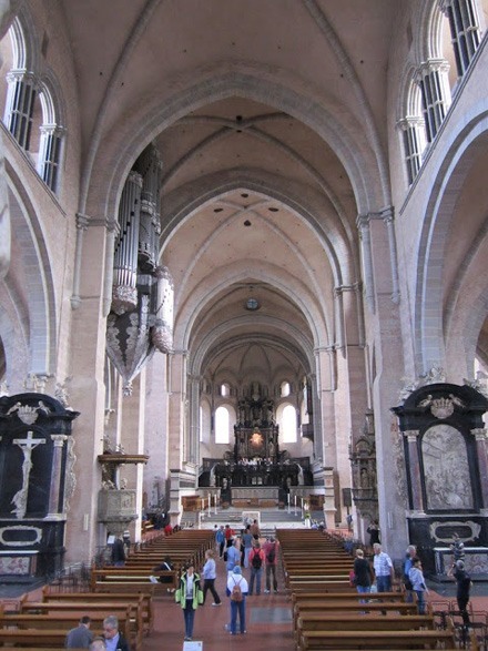 Interieur Dom St.Peter