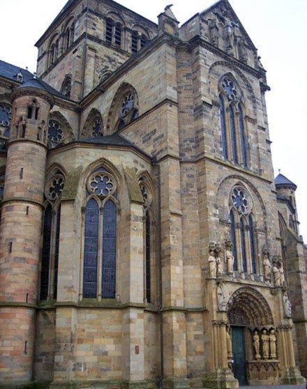 Ingang van de Liebfrauenkirche